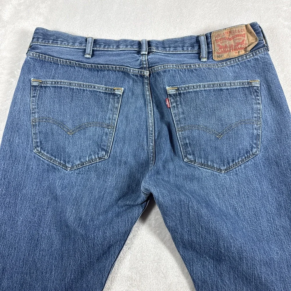 Levi's 501 Button Fly Jeans Med Wash Men's Size 40X30